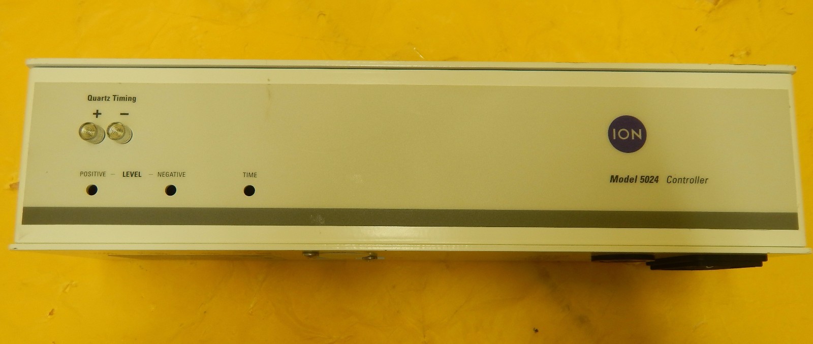 ION Systems 5024(e)-CE Emitter Controller 5024 MKS Instruments Used Working