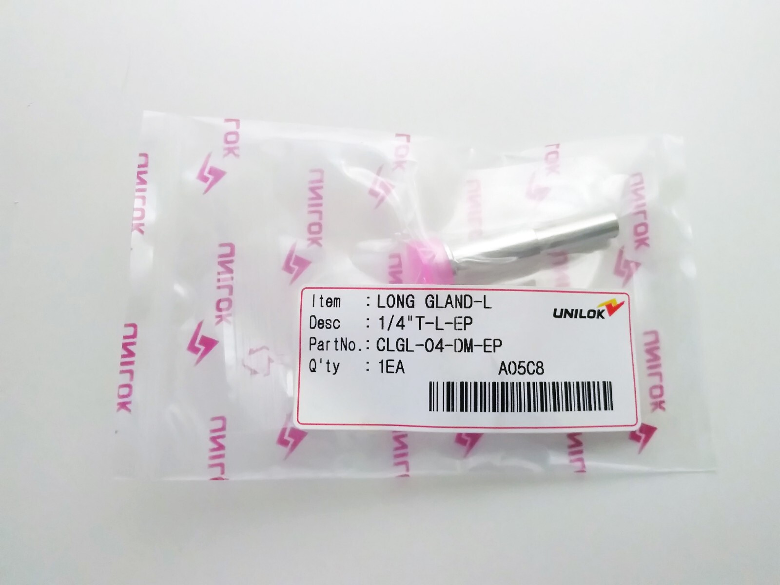 UNILOK 1/4″ VCR Long Tube Weld Gland (Similar 6LV-4-VCR-3-4TB7) LOT of 10