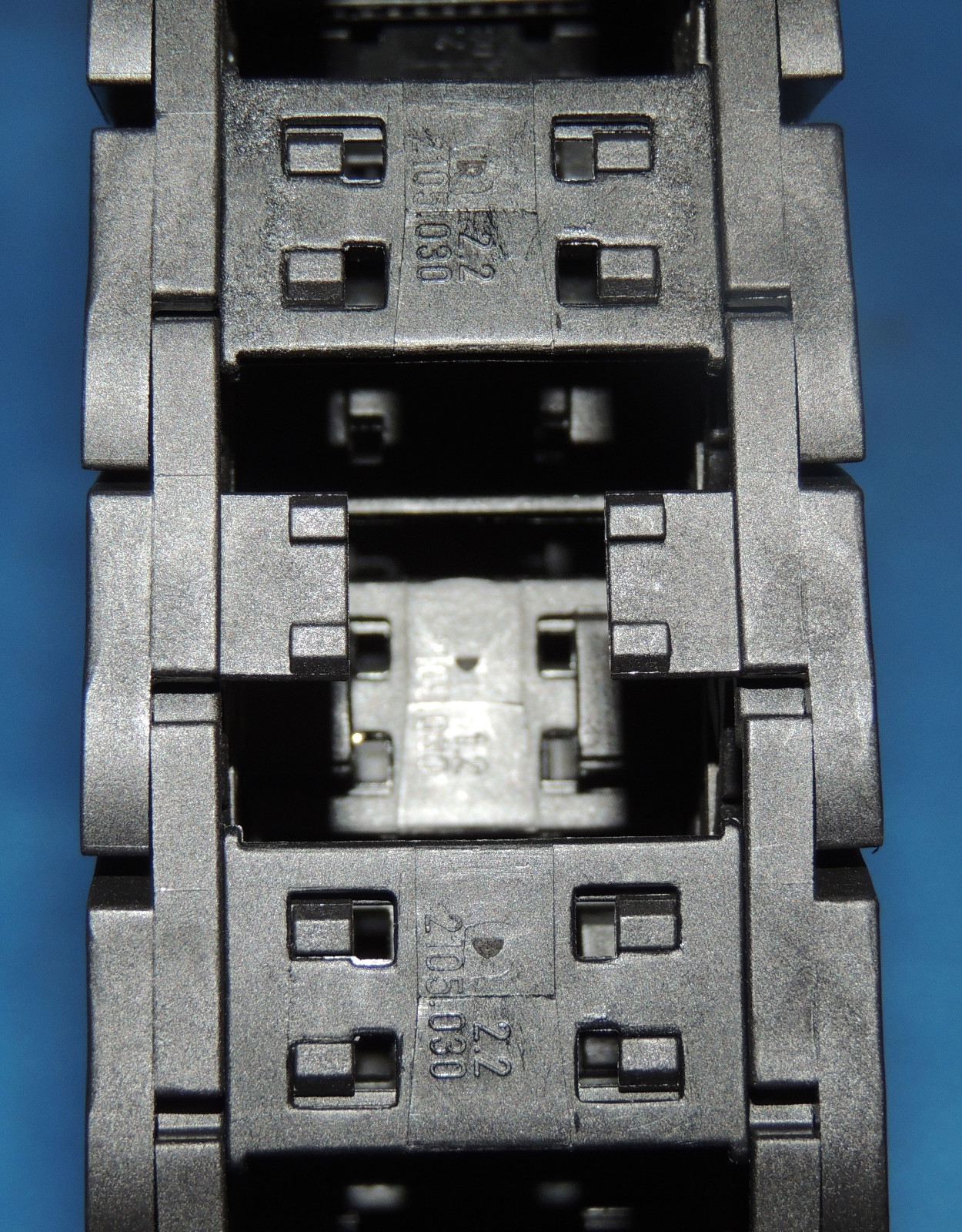 NEW Igus E6.29.01.055 E6-Chain 55mm Rad 109 Links 9′ Low-Noise Minimum Vibration