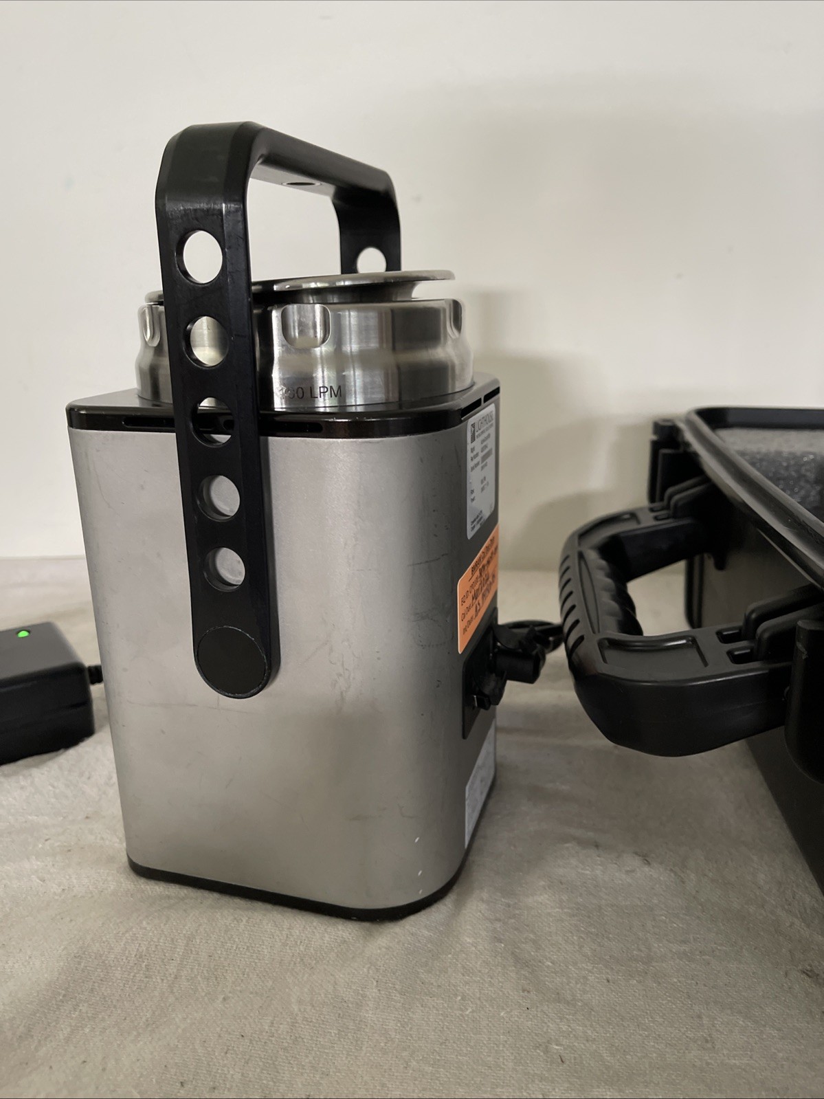 Lighthouse ActiveCount 100H Microbial Air Sampler with Case Power On Tested