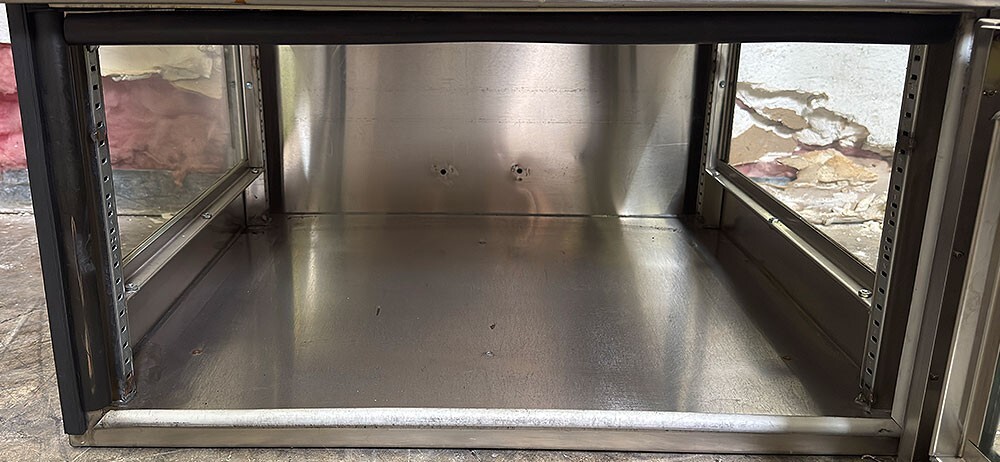 3 Door 23″W x 35″H x 22.75″D 304 Stainless Steel Desiccator/Cabinet N2 10+ cu.ft