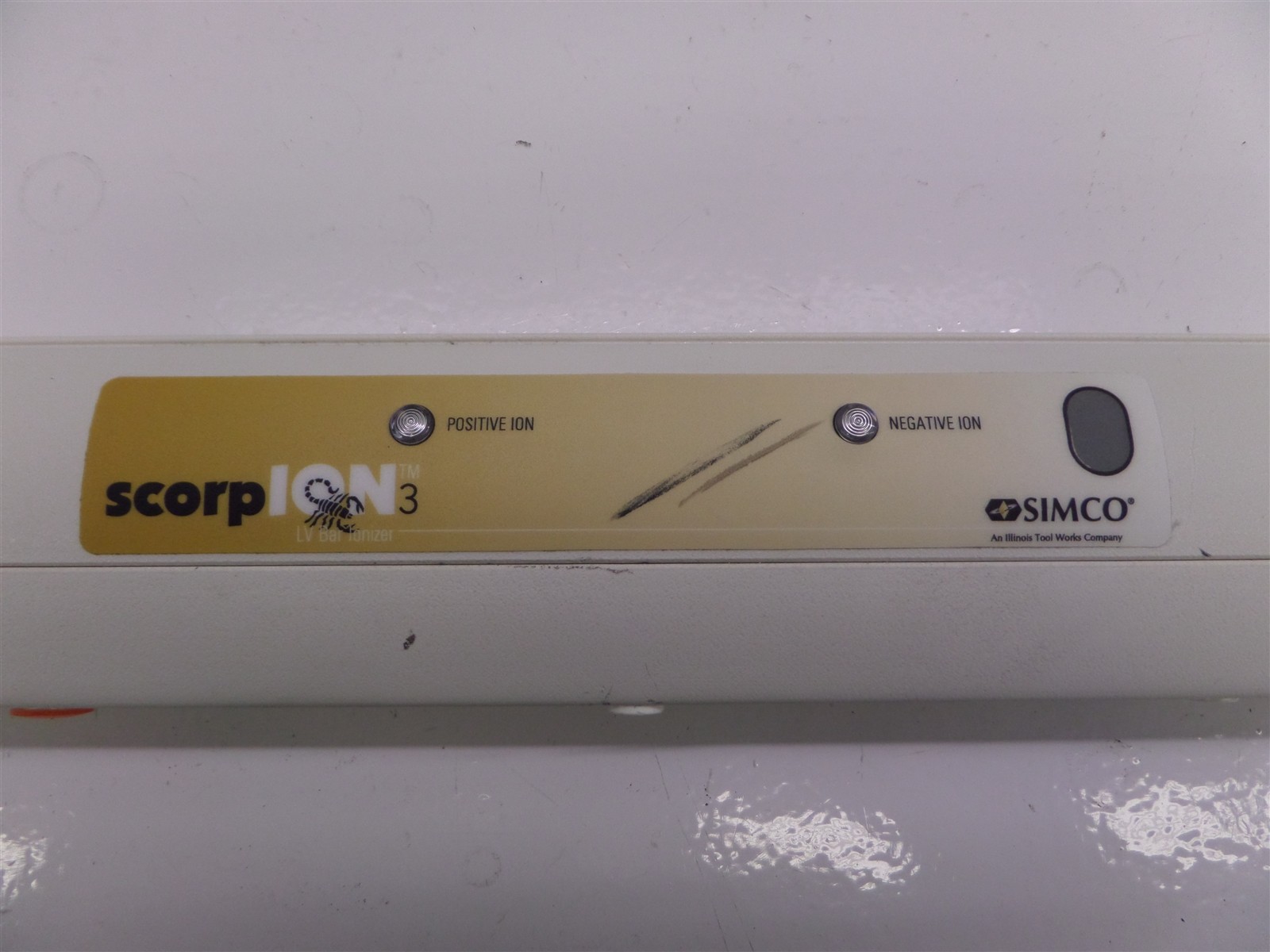 Simco scorpION 3 LV Bar Ionizer – 24″