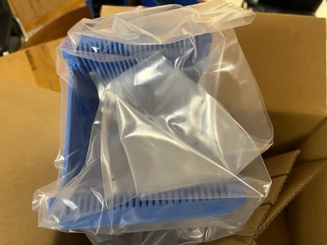ENTEGRIS 150 mm (6 inch) Wafer Cassette, BLUE, PA182-60MB-0603, NEW.