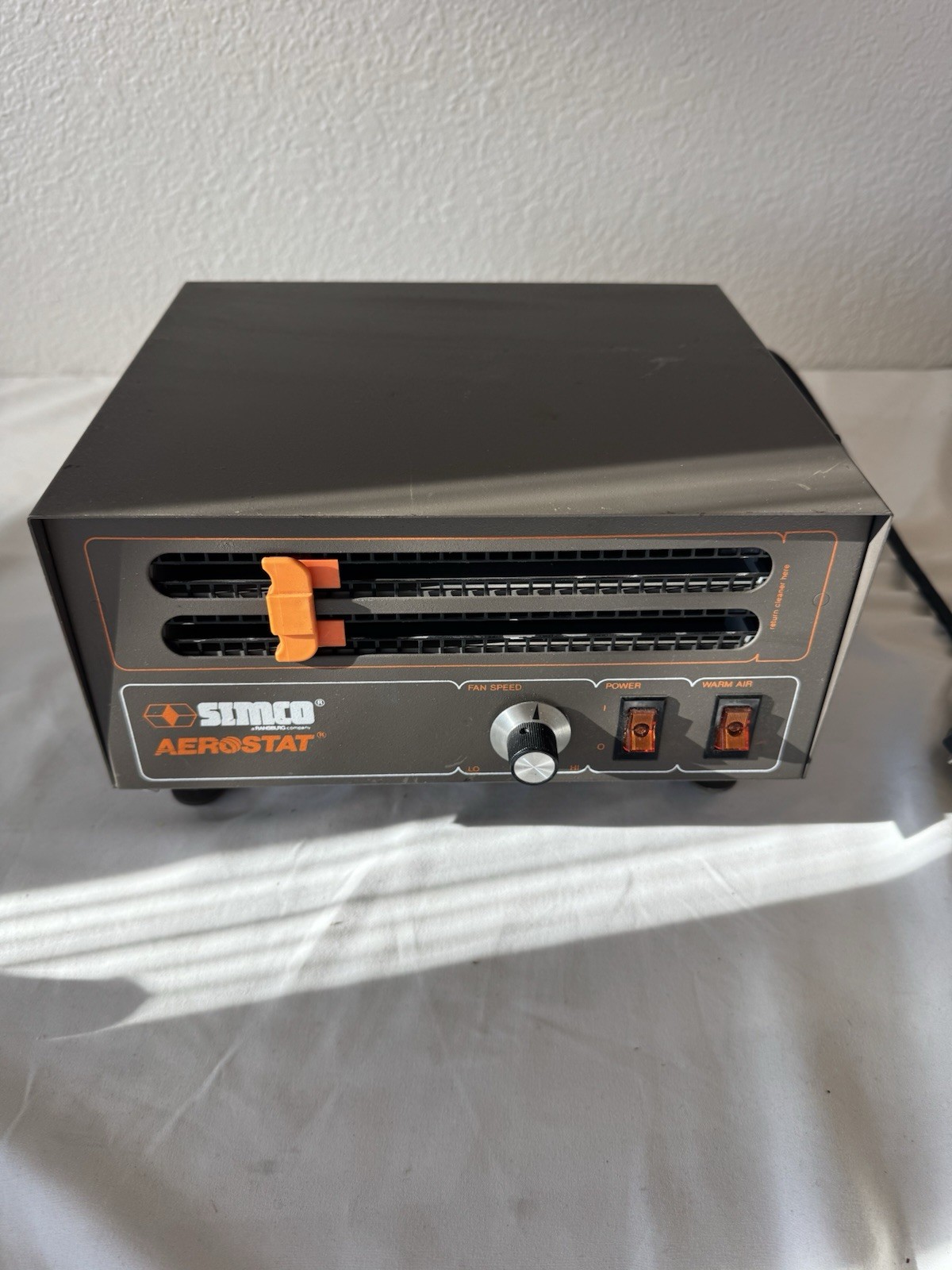 Simco Aerostat Ionized Heated Variable Air Blower Model A300