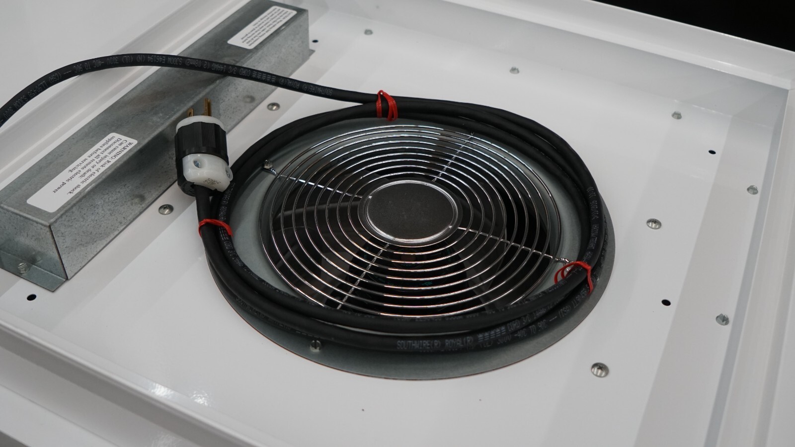Clean Rooms International SAM 24 MS Microsound Ceiling Terminal Fan Filter 115V