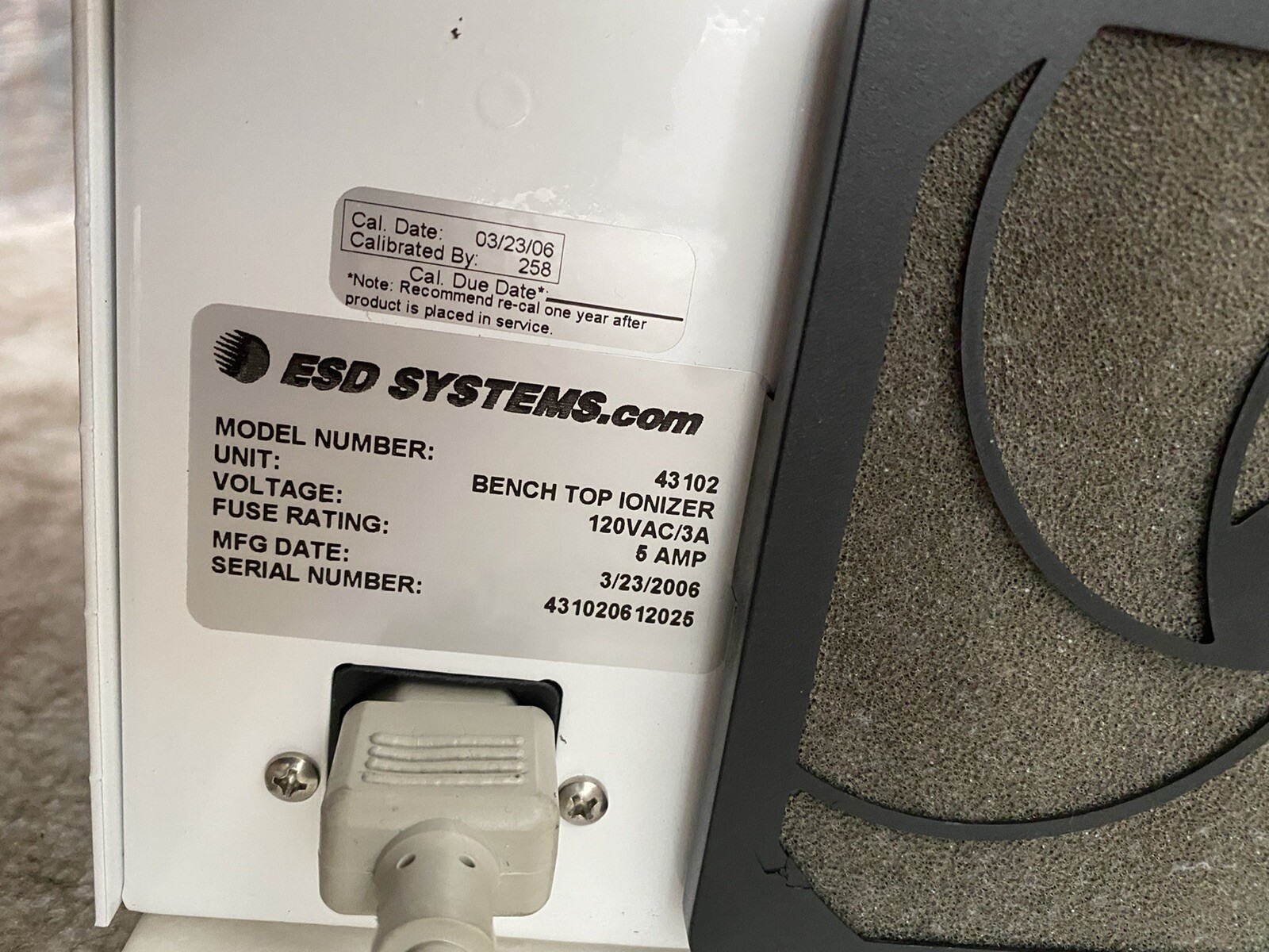 Bench Top Ionizer Eliminator By Esd Systems.com Model 43102