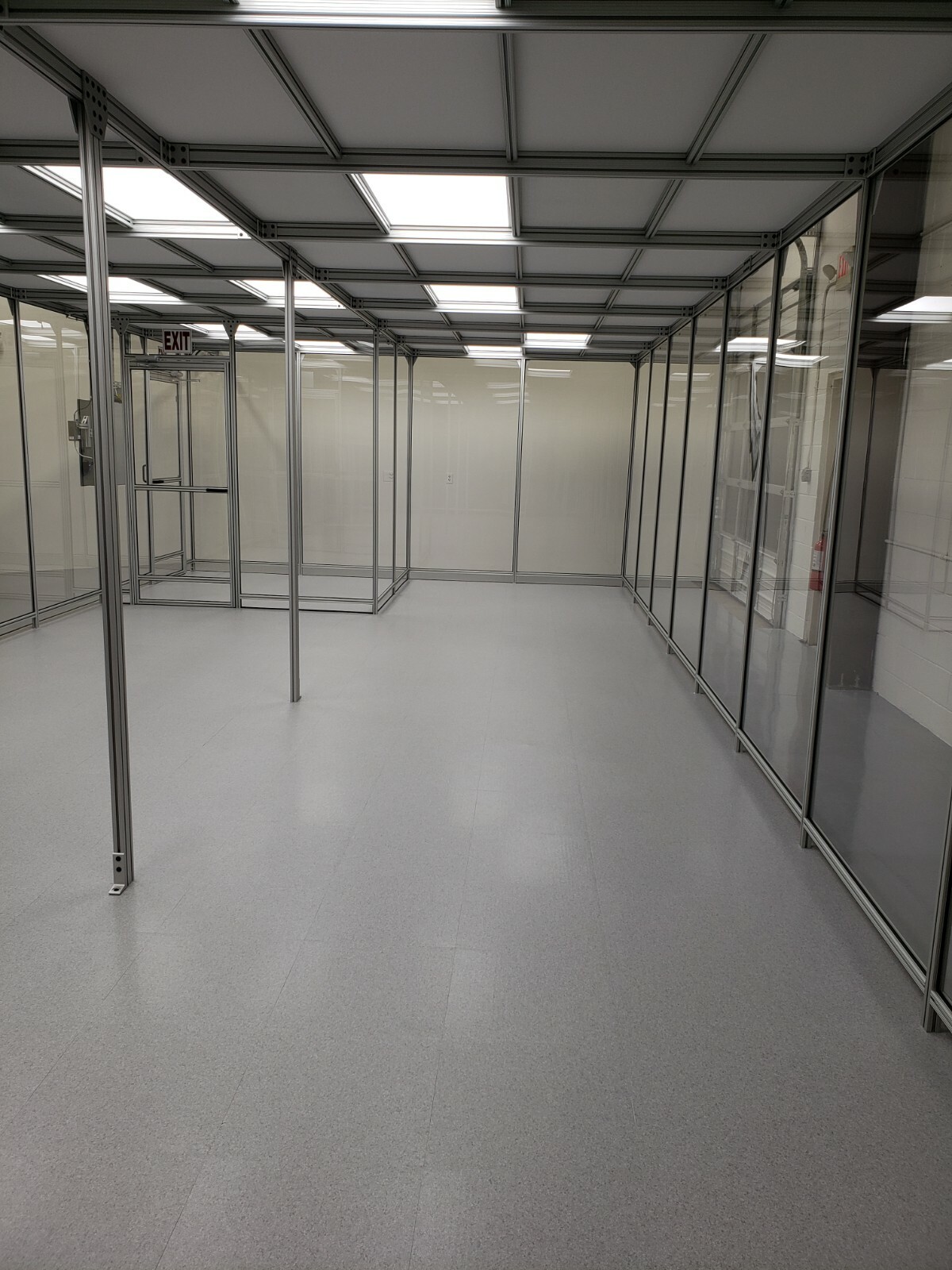 16′ x 32′ Modular Clean Room; ISO8 Class 100,000; HEPA Cleanroom; Hard Wall