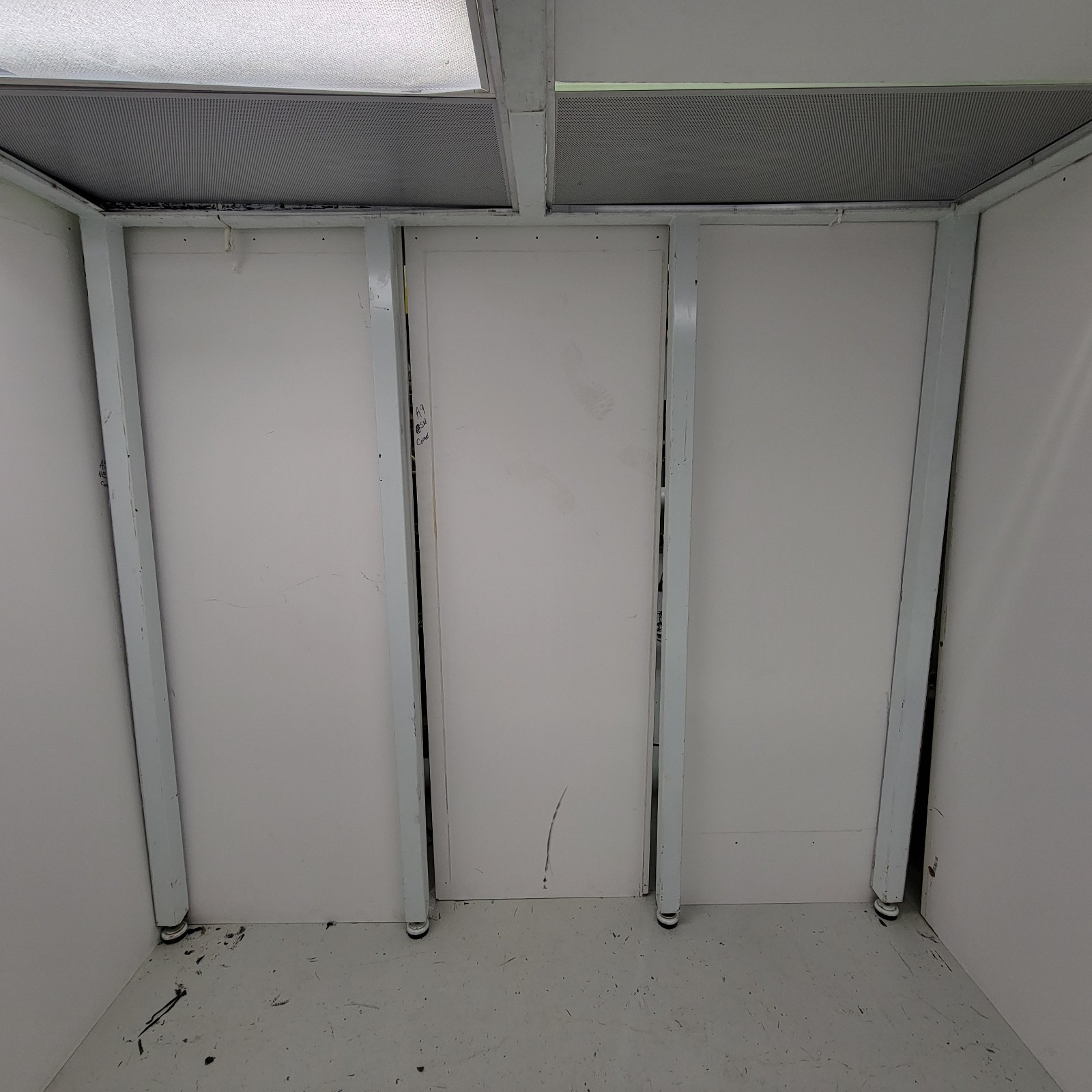 Terra 6701-99A Universal Modular Hardwall Cleanroom ISO5 8’L x 8’W x 8’H ISO 5