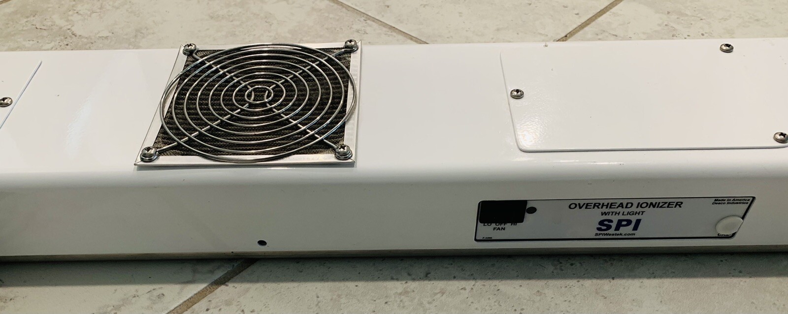 SPI Model 94040 Overhead Cleanroom Air Ionizer With Lights -(Ionic Ionizing)