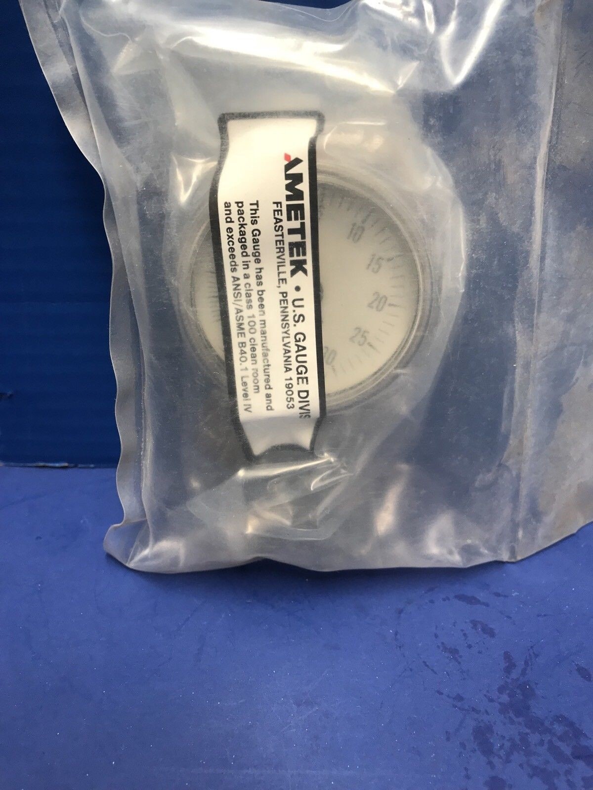 Ametek Cleanroom Pressure Gauge, 2″, Class 100, 30-0-30 psi, 1/4″ FVCR, New